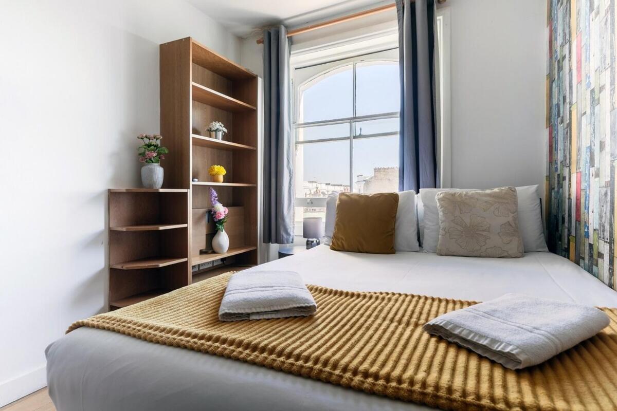 Portobello Road Artistic Studios 'Budget' London Bilik gambar