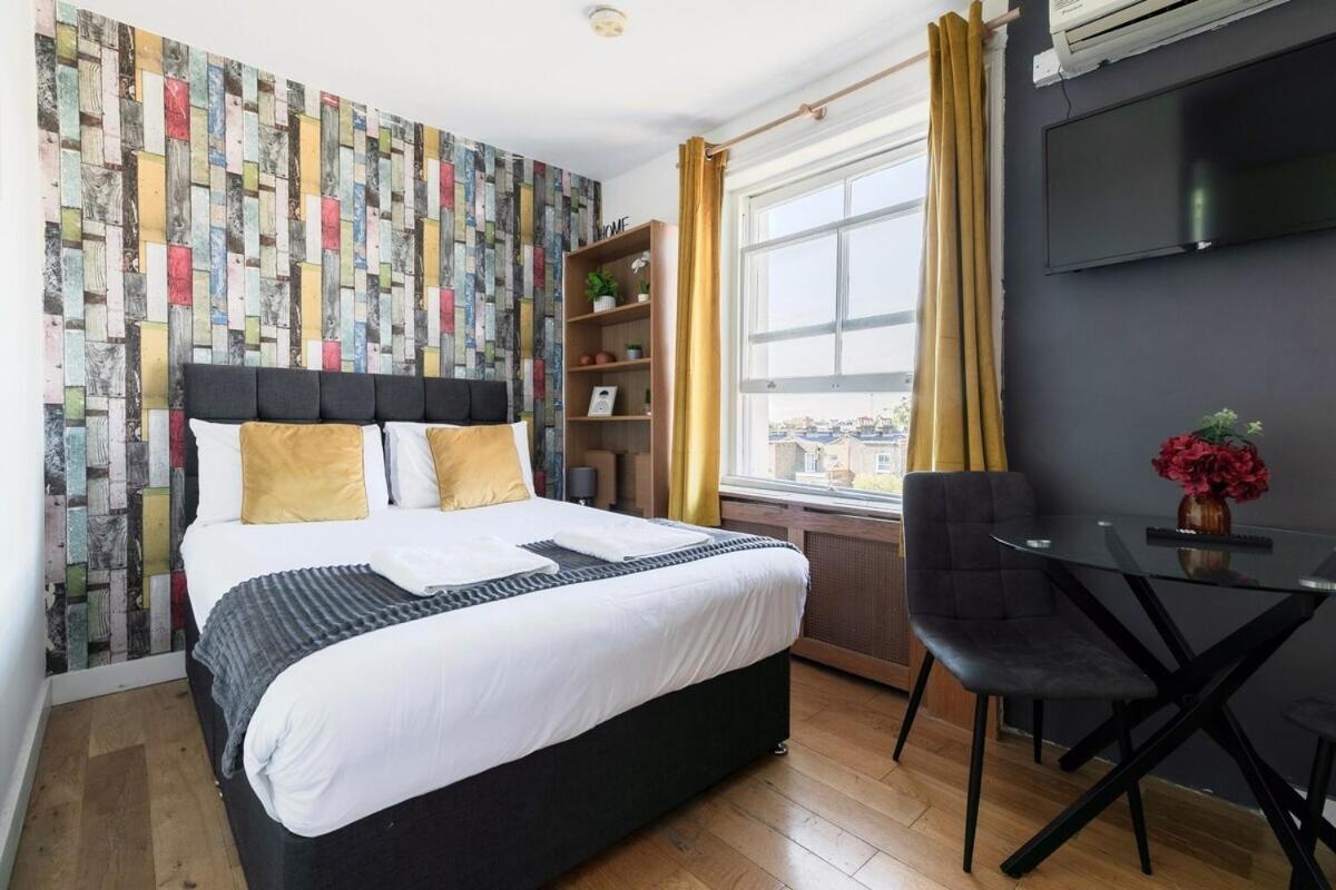 Portobello Road Artistic Studios 'Budget' London Bilik gambar