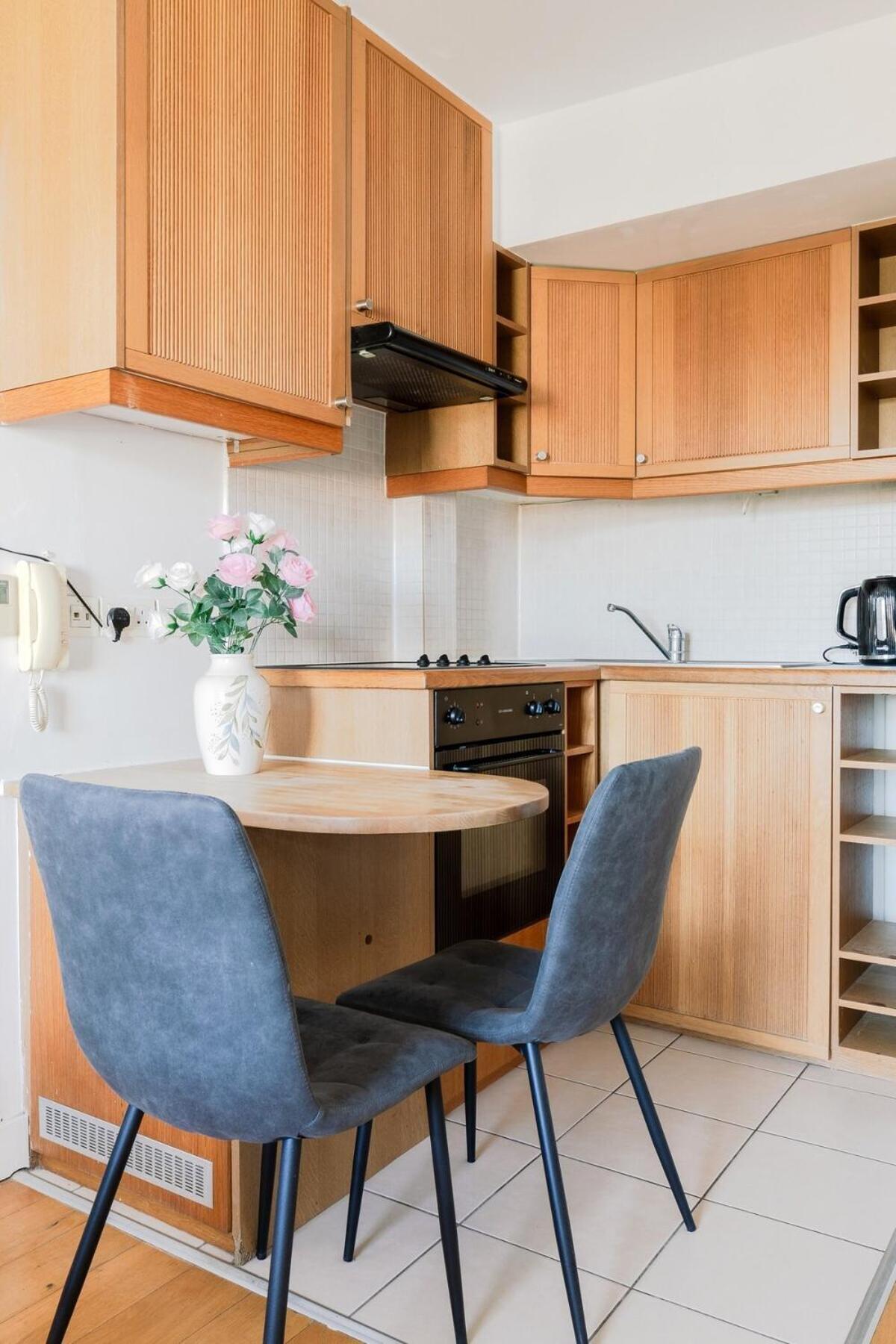 Portobello Road Artistic Studios 'Budget' London Bilik gambar