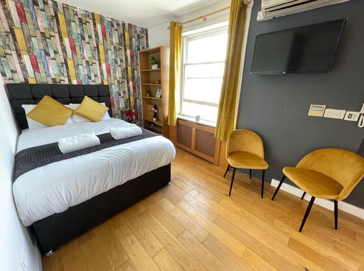 Portobello Road Artistic Studios 'Budget' London Bilik gambar